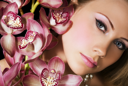 The World of Beauty vous offre l’expertise libanaise dans un maquillage permanent des sourcils à -60%!