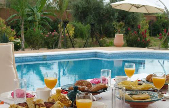 Marrakech: Nuitée et petits déjeuners pour deux à la Kasbah Chwiter pour moins de 330dhs!
