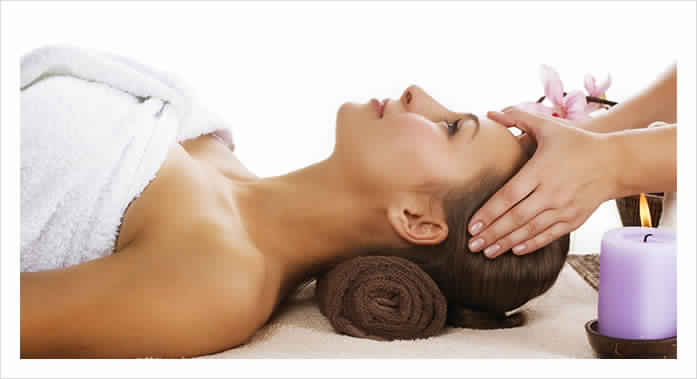 Epilation complète +  Massage offert + Mini Manucure chez RADICAL EPIL