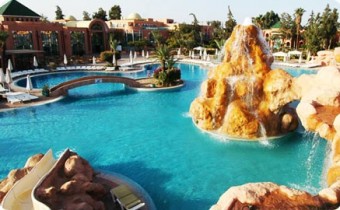 une nuit en Demi-pension Pour 2 adultes + 2 enfants -12ans au club SANGHO