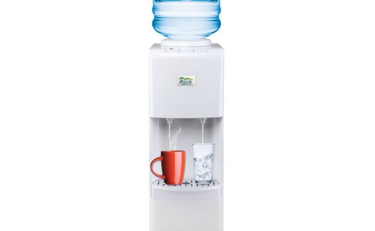 De l’eau pure avec le distributeur eau chaude et froide osmosis